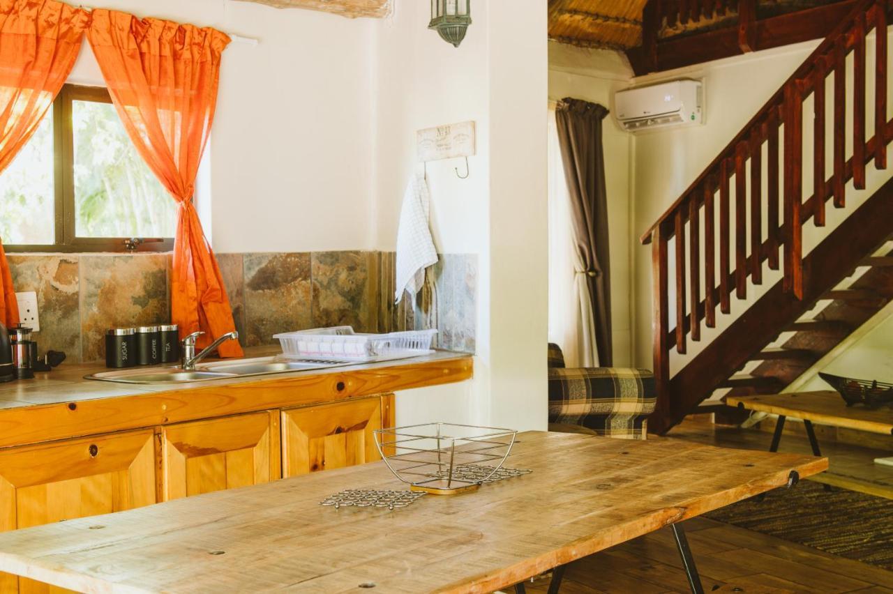 Monzi Safari Lodge St. Lucia Exterior foto