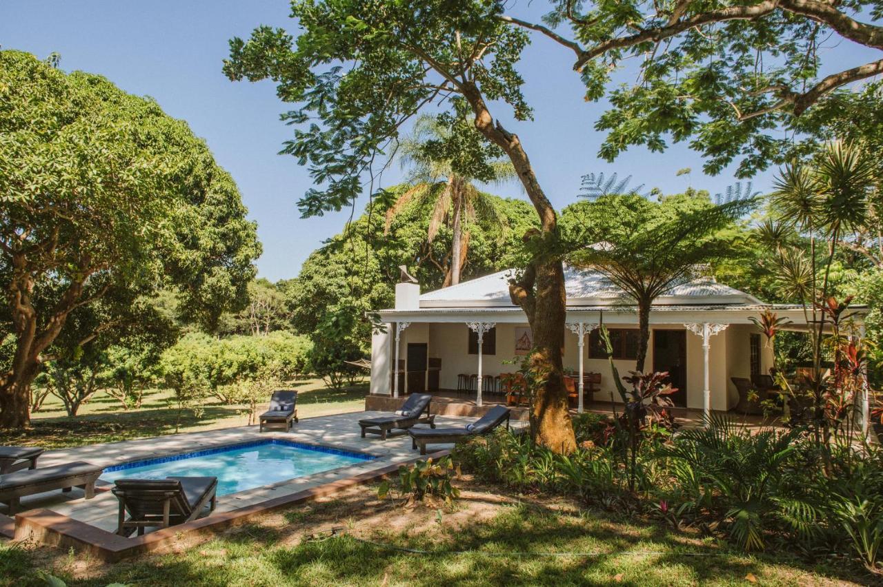 Monzi Safari Lodge St. Lucia Exterior foto