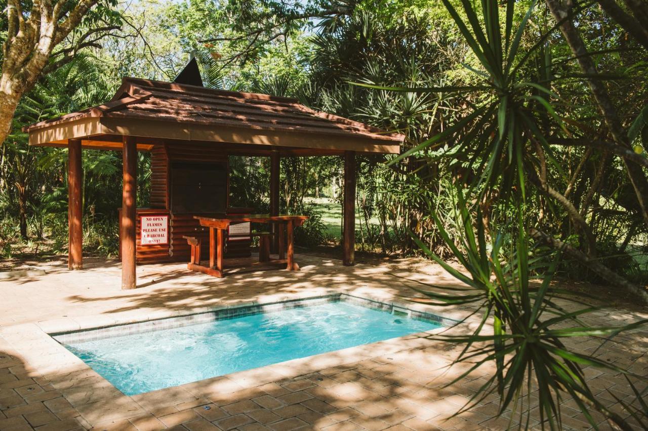 Monzi Safari Lodge St. Lucia Exterior foto